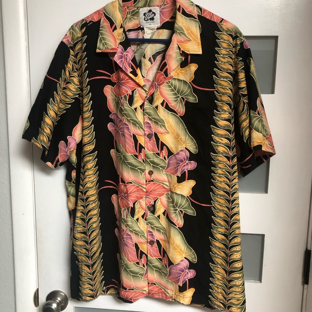 Vintage Monsterra Leaf Rayon Collectible Hilo Hattie Black and Pink Leaf Print
